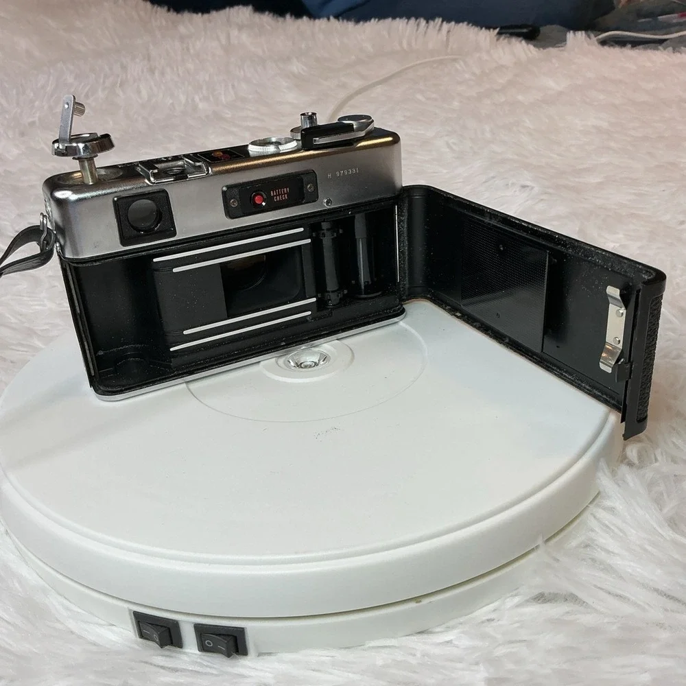 Yashica Electro 35GSN  Rangefinder 35mm Film Camera untested